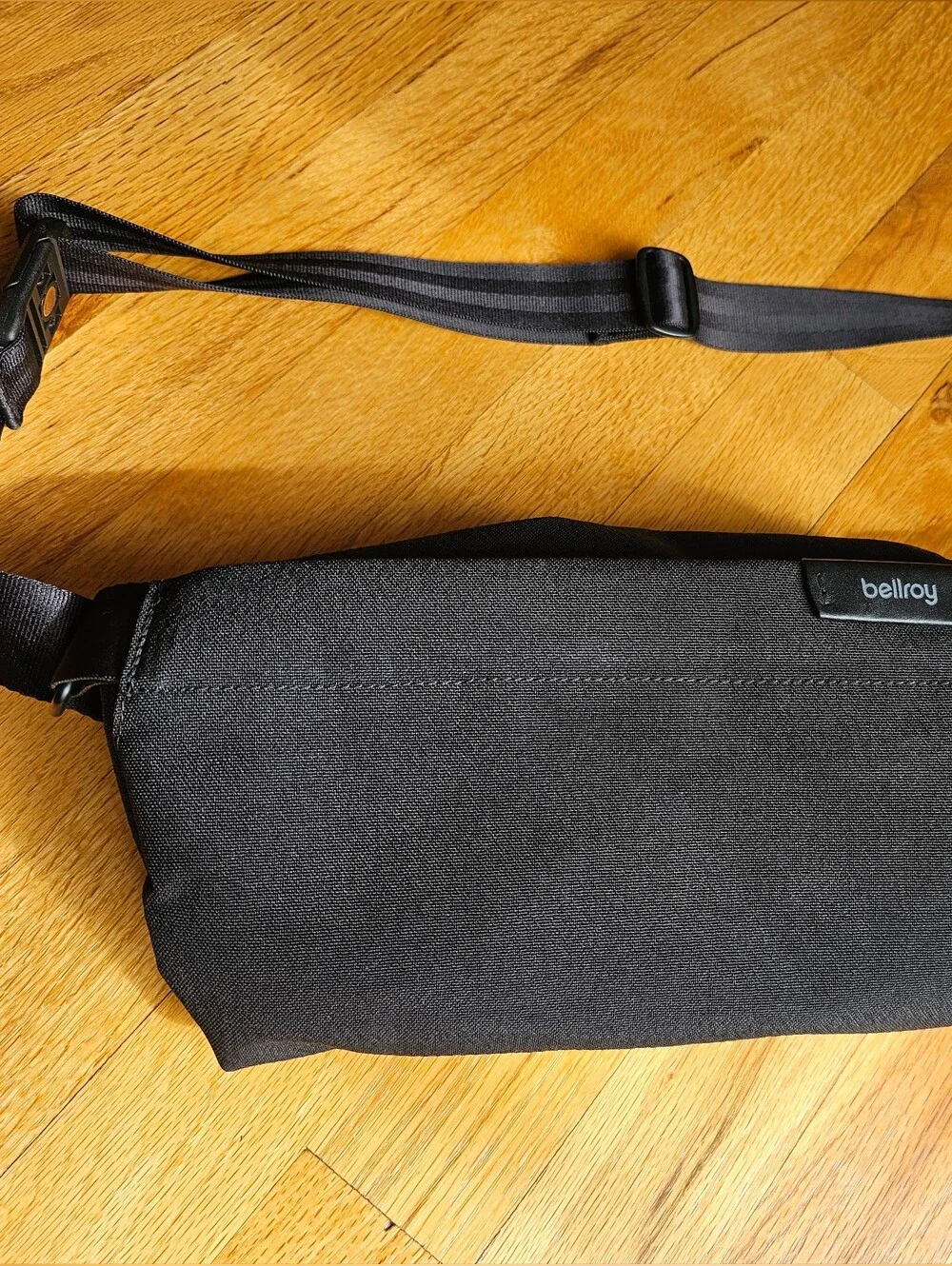 Bellroy sling / crossbody, black
